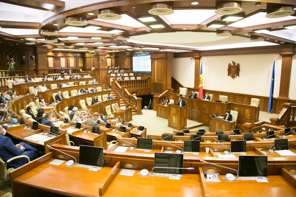 Legislativul a aprobat constituirea a 45 de grupuri parlamentare de prietenie cu alte țări